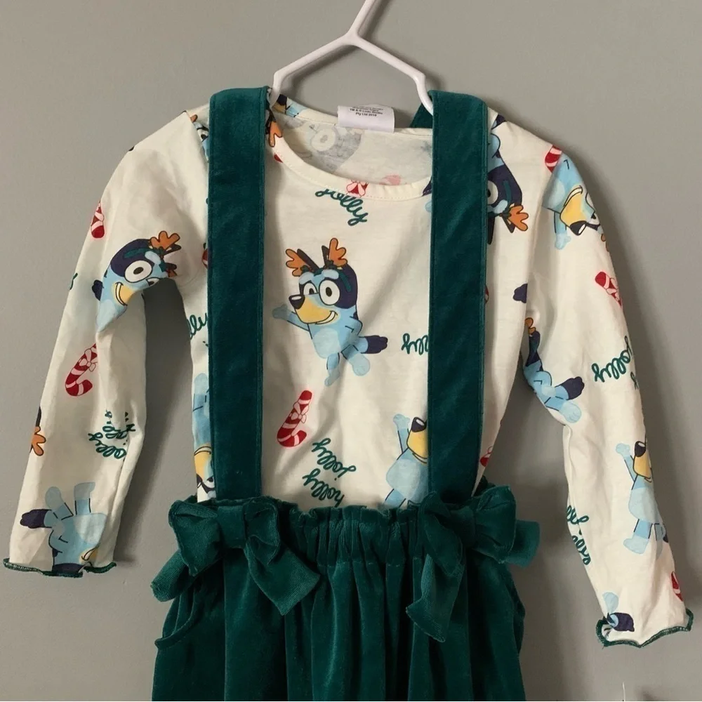 NWT. DISNEY Bluey 2 Piece Top and Skirt Set